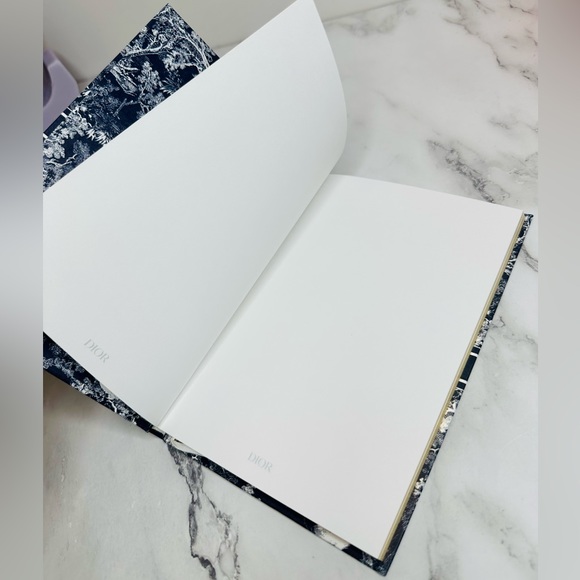 NEW! Christian Dior Blue & White Toile de Jouy Motif Unlined Notebook - Picture 11 of 14